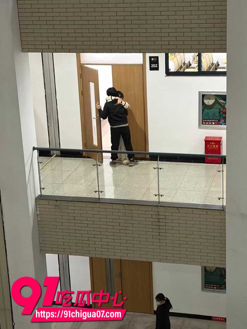 浙江中医药大学24级学姐勾引男友教室做爱8 浙江中医药大学24级学姐勾引男友教室做爱8