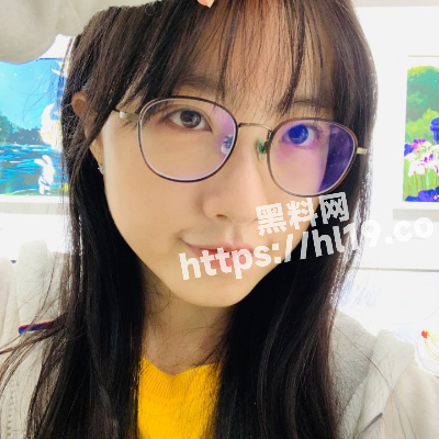 全新收录眼镜小姐姐 萧媚儿 的性爱私拍！后入爆操她的丰臀，全程完美露脸舌头舔大屌高清拍摄～