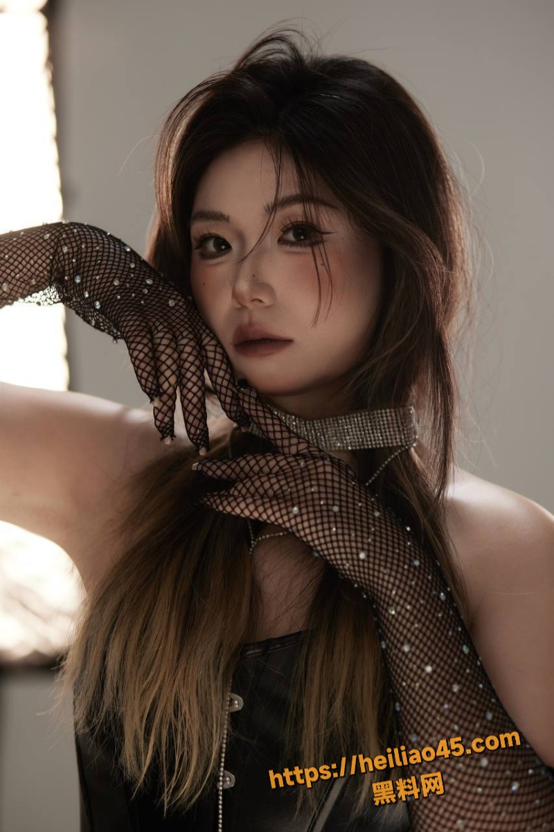 太原人社局 赵嘉敏 绿帽淫妻被重口调教 身写淫词颜射吞精 彻底沦为胯下玩物！