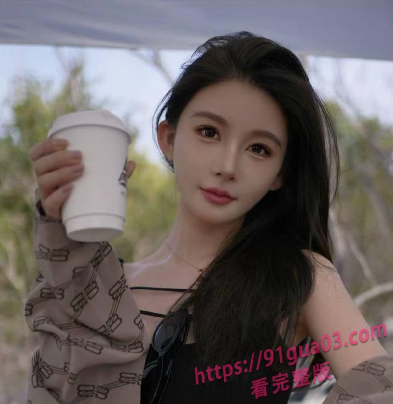斗鱼主播郁安楠 榜一花600w都得不到的女神 竟下海拍片 配图5