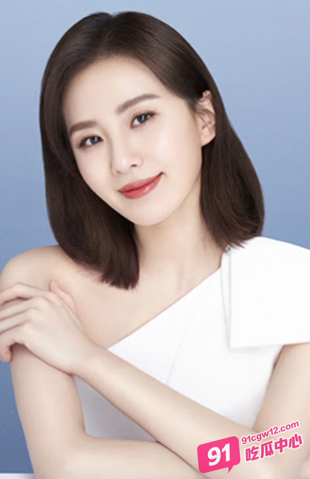 AI换脸女神刘诗诗化身性感女秘书在老板办公室被3p 抚媚表情艳丽十足 配图2