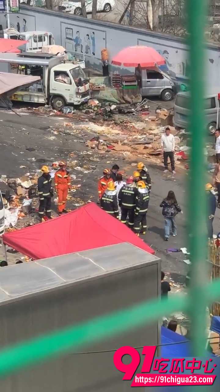 北京房山韩村河大集铲车撞人惨案12