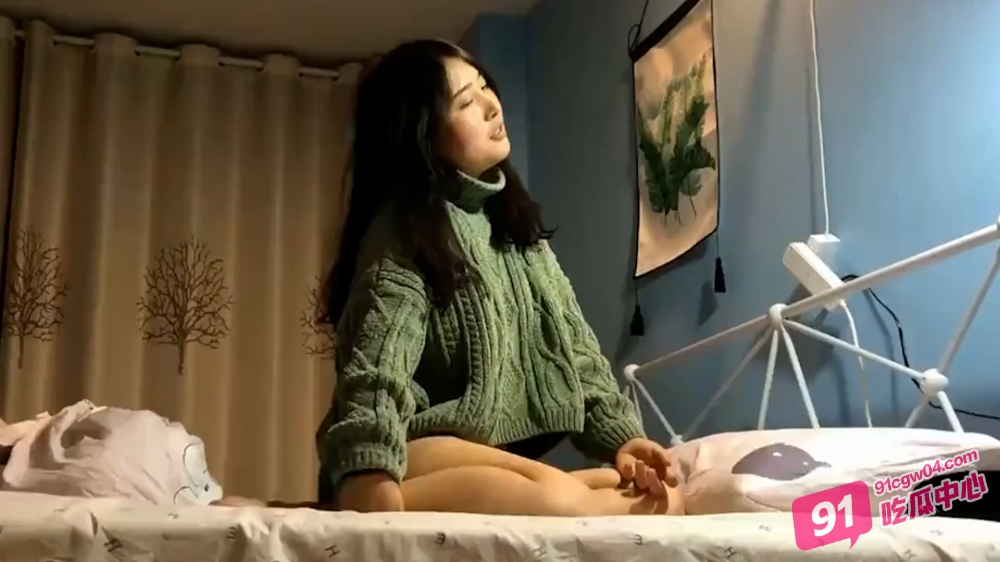 趁着姐姐不在家 石家庄漂亮小姨子赵甜甜酒后勾引姐夫上床 深情口交爆操射逼 配图4