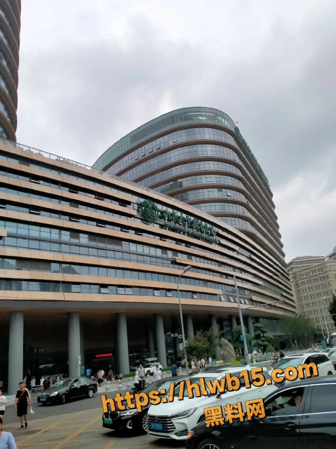 山东大学齐鲁医院又出新瓜！宝妈吐槽妇科检查都是男医生后 带出炸裂黑料 大量妇科偷拍录像全网疯传！