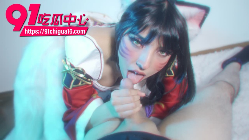 推特女网红Tylerx0x身穿兔女郎情趣内衣给土豪口交吞精1 推特女网红Tylerx0x身穿兔女郎情趣内衣给土豪口交吞精1