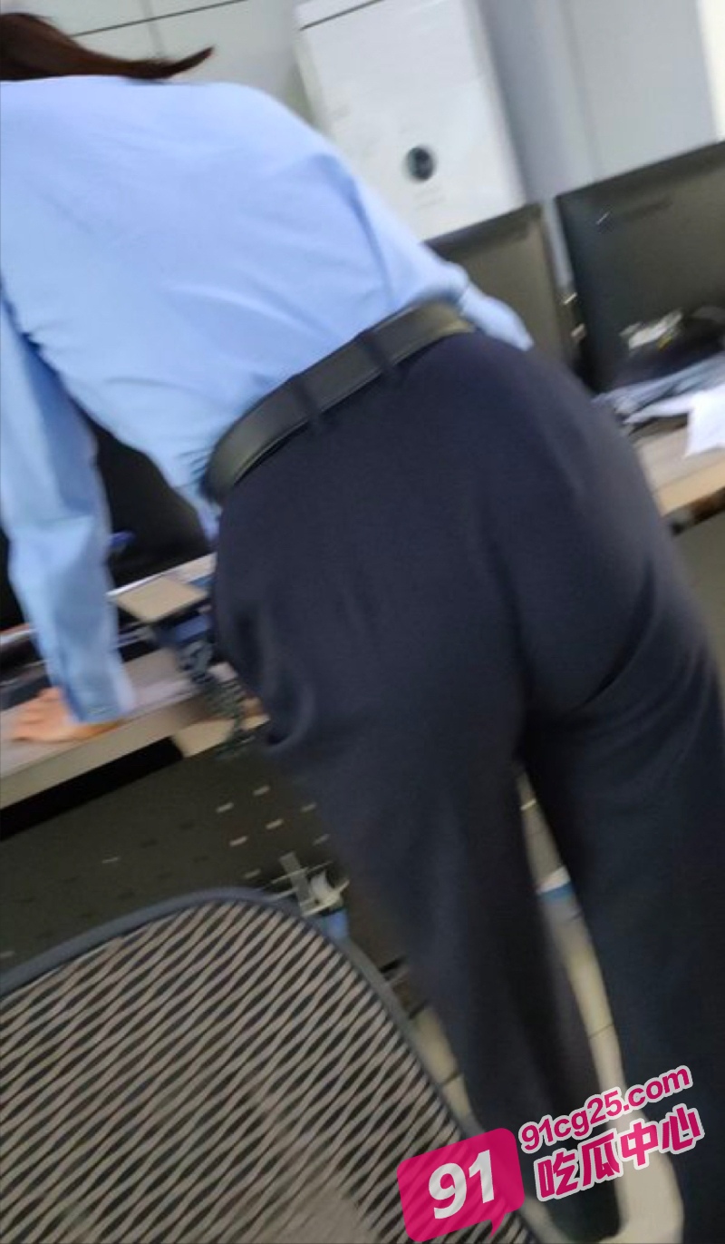 4_W_800px.jpg