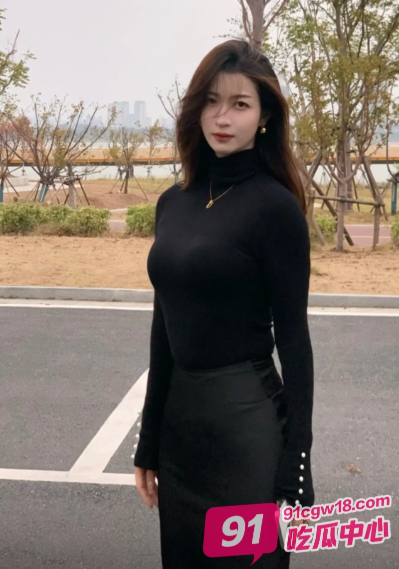 清纯少女合集 深情舔屌的样子简直太淫荡了 这种骚货必须狠狠的抽插