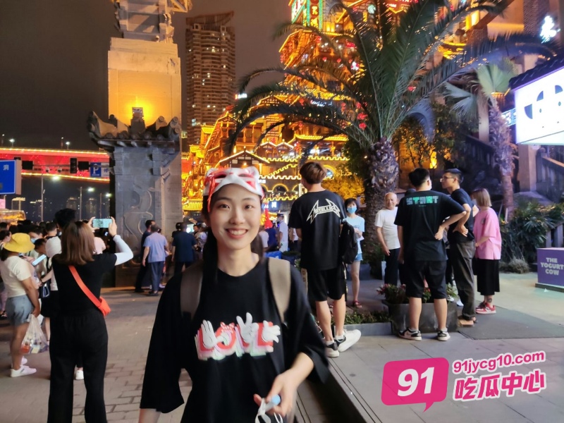 上海富少爷约炮女教师杜文慧 这么嫩的老师看着都心动！ 配图6