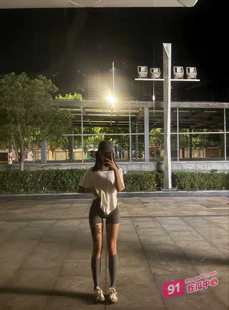 陕西西北大学叶涵怡包养视频流出 情趣婚纱装大叫爸爸博取金主欢心！