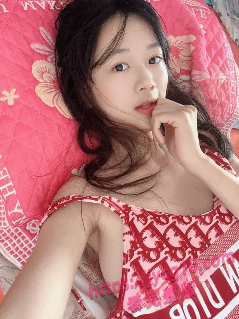 广州金贸学院曾歆瑶实习期寂寞难耐 私密裸聊画面流出