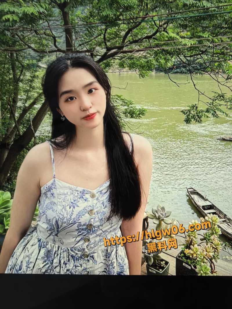 北京女大学生瞒家同居 每天醒来第一件事就是和男友秀甜蜜 不是在榨精就是在榨精的路上！