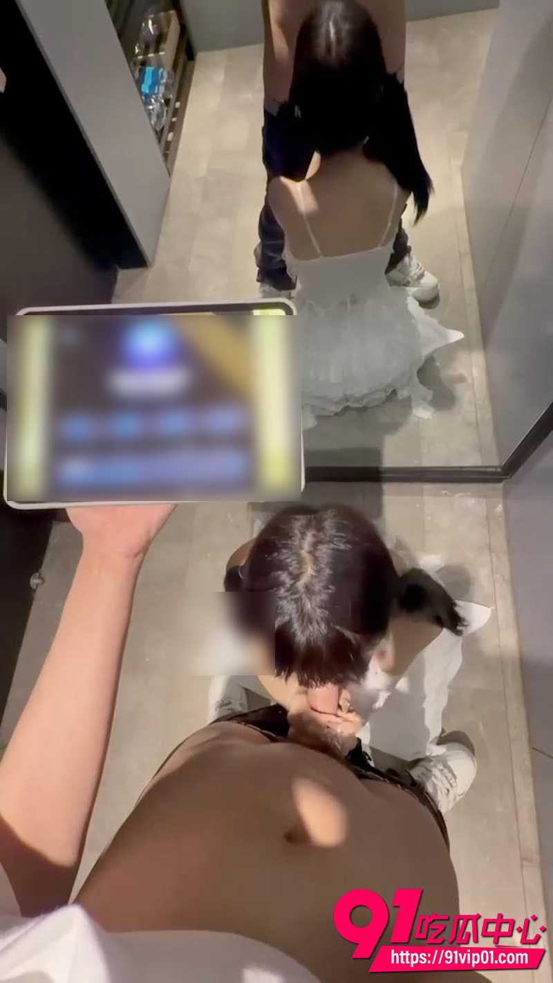 推特嫩妹收割机 小远ovo 第七弹 小小只白丝连衣裙的口交服务 白虎小穴被猛干淫水留了一地!