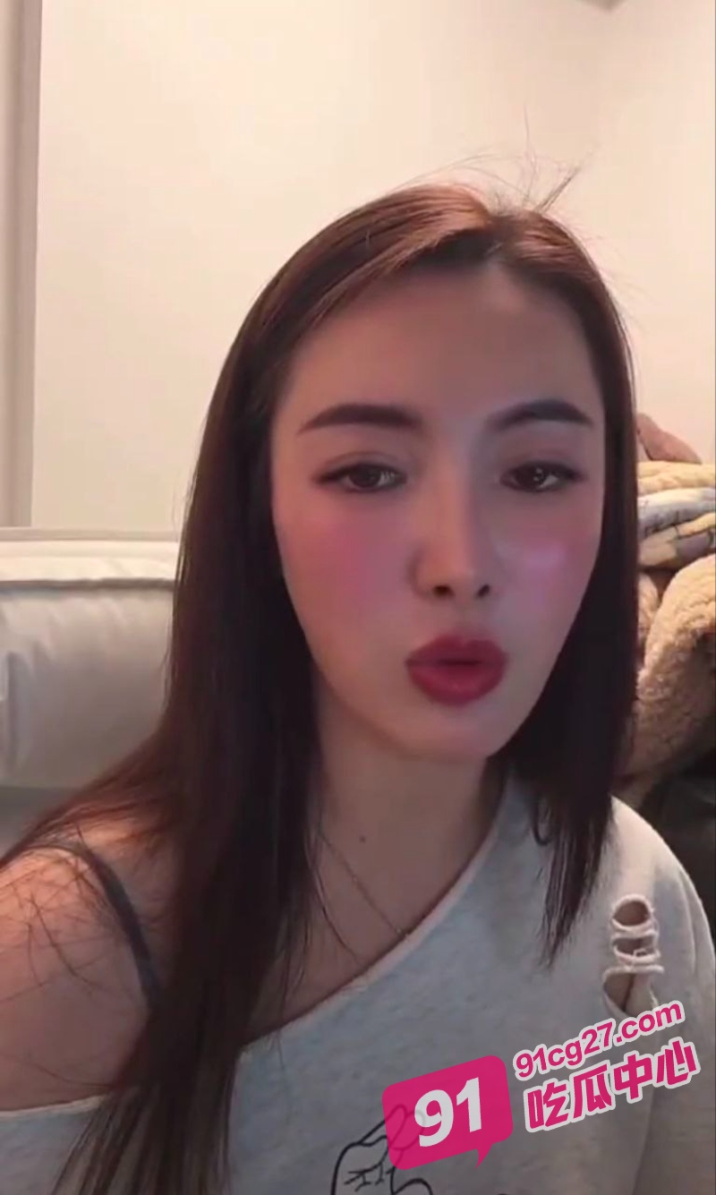 合肥银泰lv柜姐后续来了！原配直播揭秘发现出轨过程 这是要带货了？ 配图3