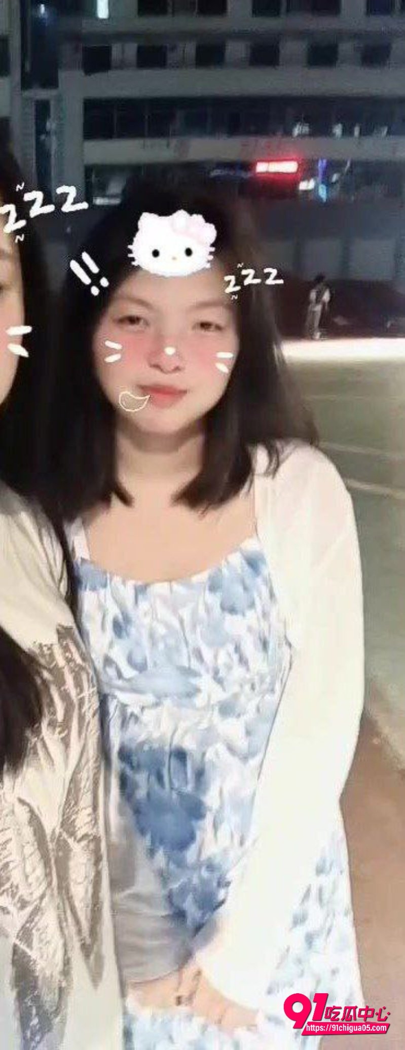 河北美院史晶晶为了挽留男友 在大街上裸奔2