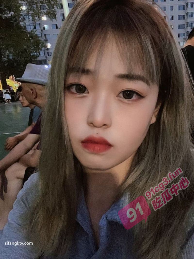 张家口职业技术学院王静怡 生活中的乖乖女 床上做爱情趣内衣极度风骚 视频被男友曝光！