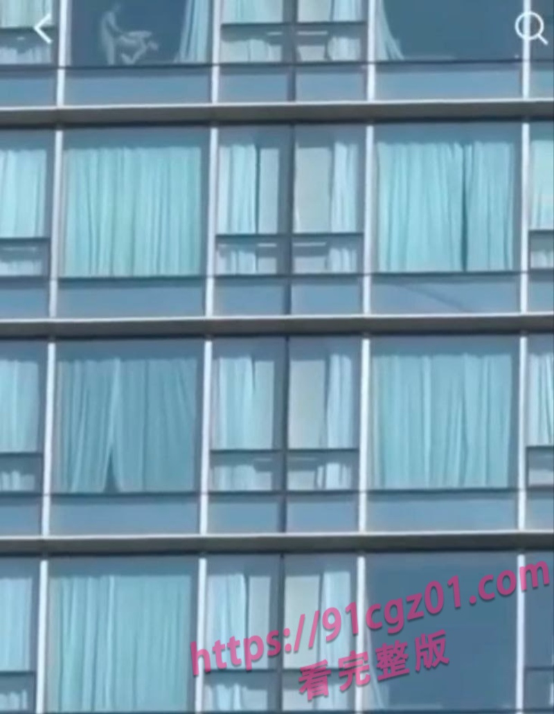 情侣窗边 2