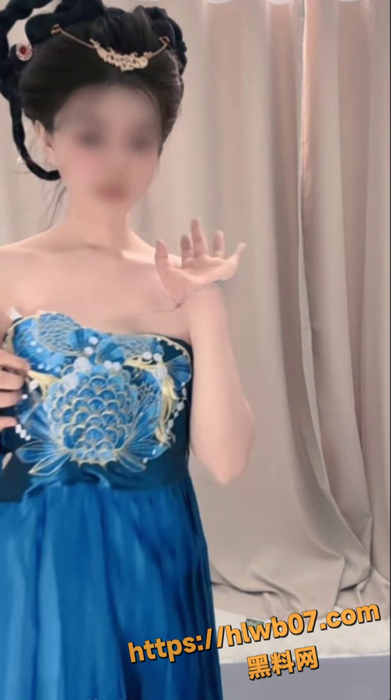 推特超人气舞蹈生 安小乔 抖音风裸舞大合集 各种制服挑逗 三点全露尺度全开！