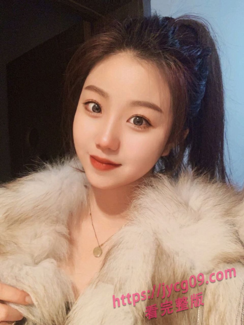 武汉音乐老师张小岚私会网友！初见即在学校口交！ 配图2