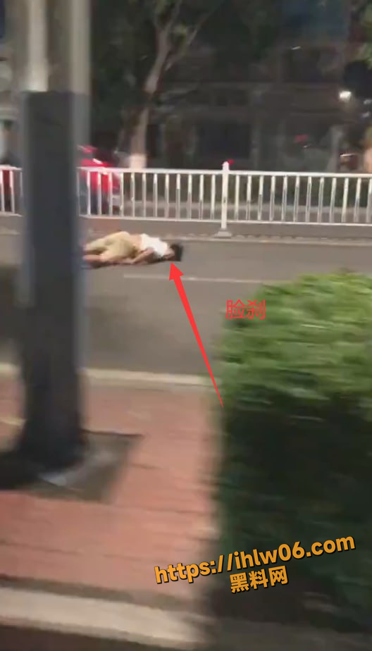鬼火少年练就独门秘籍 刹车刹不住就用脸来补！