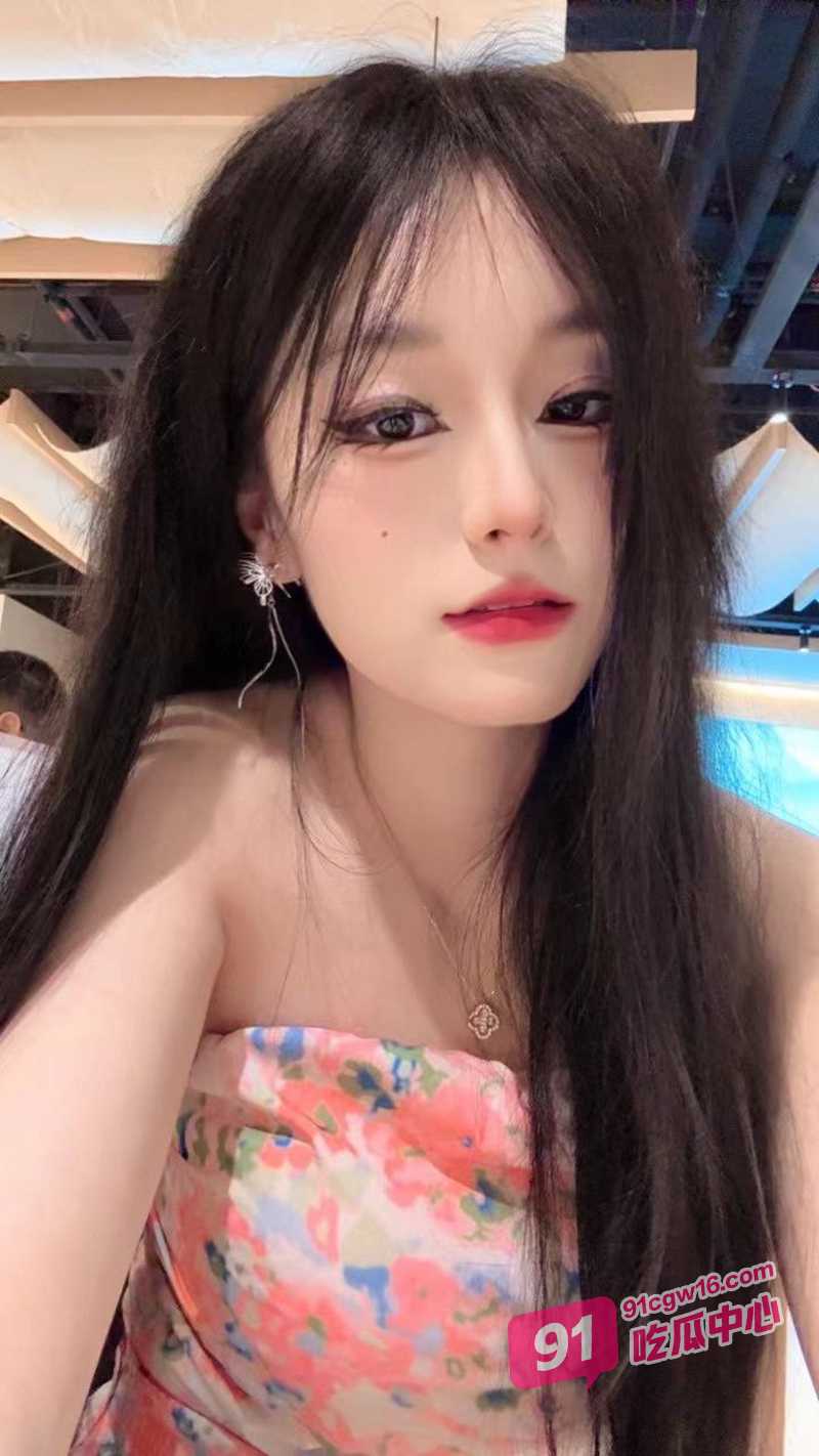 母狗吃鸡合集～蜜舌肉棒交织缠绵令人心动 谁才是你心中的口交女王？