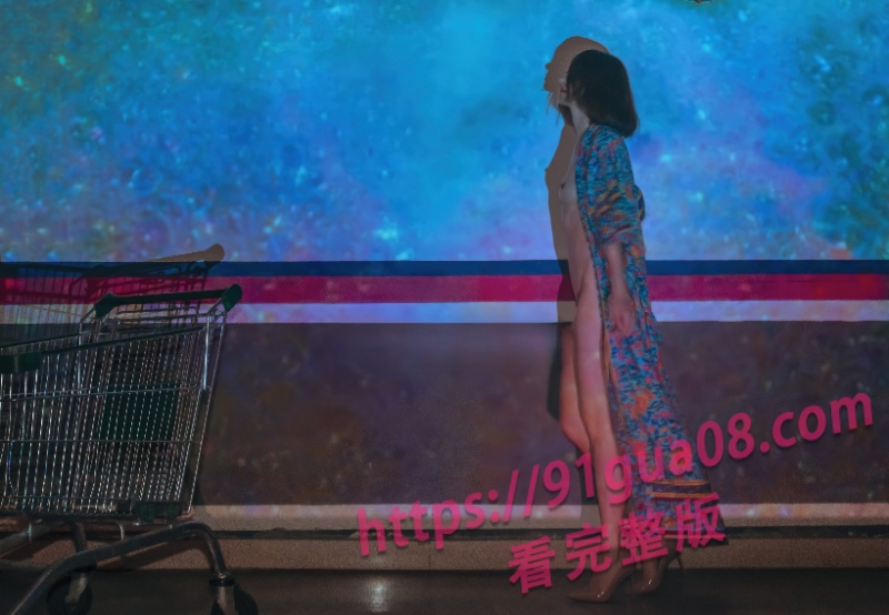 华裔网红SuperZworks写真资源集 海边全裸大片超性感 配图22