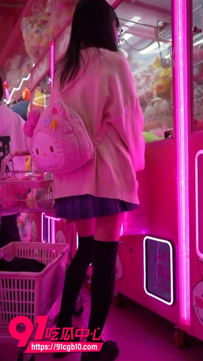 抄底大神偷拍多位小姐姐合集11 抄底大神偷拍多位小姐姐合集11