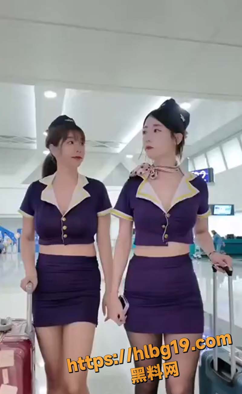 推特网黄 吴梦梦 ssrpeach 上演梦幻联动 空姐制服女女互相爱抚 精油玩弄肉穴到高潮！