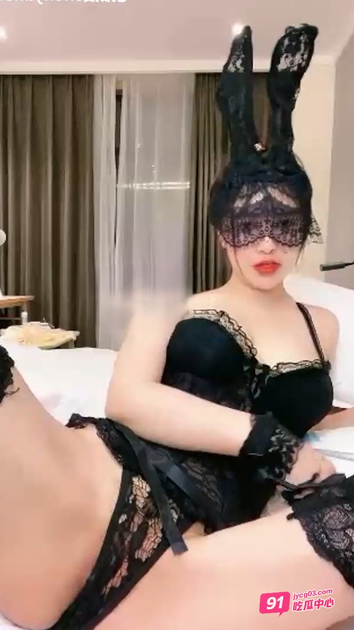 安琪儿福利合集疯传！美腿女神爱液喷涌大喊受不了~ 配图2