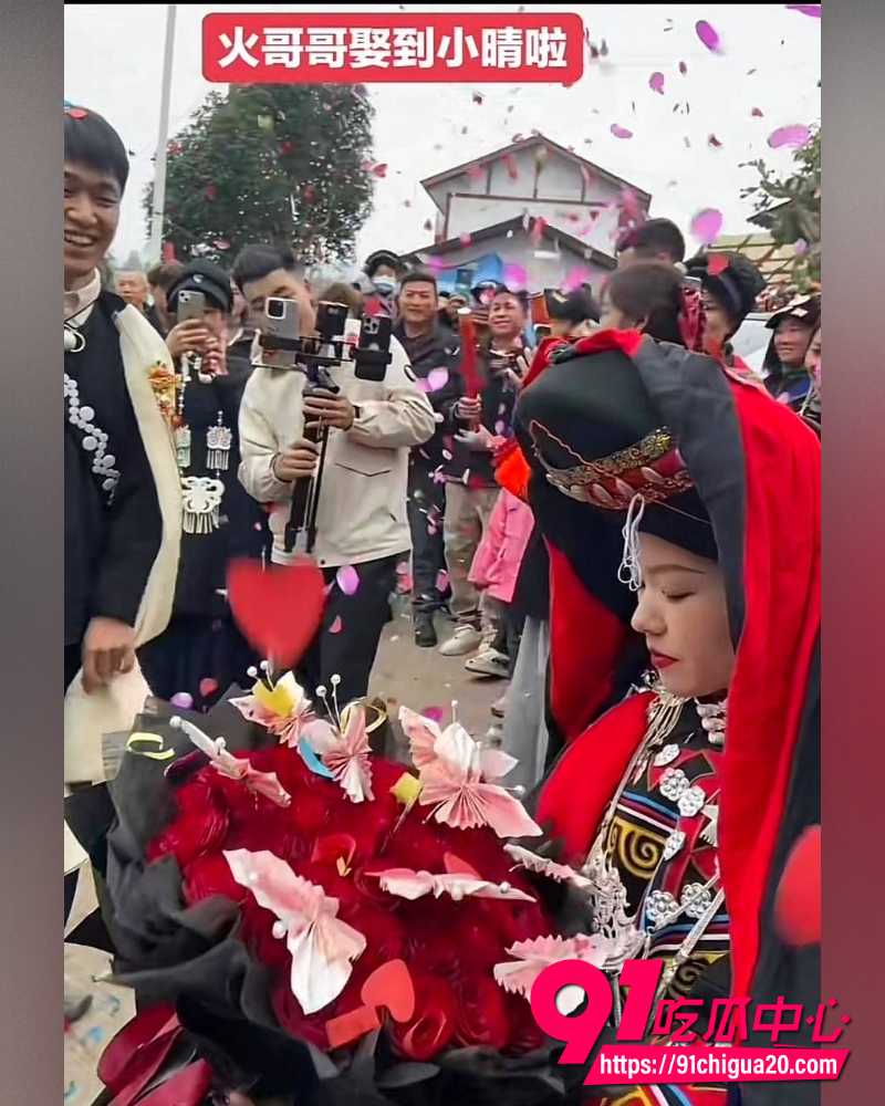 彝族网红情侣HGG火哥哥和小晴 21