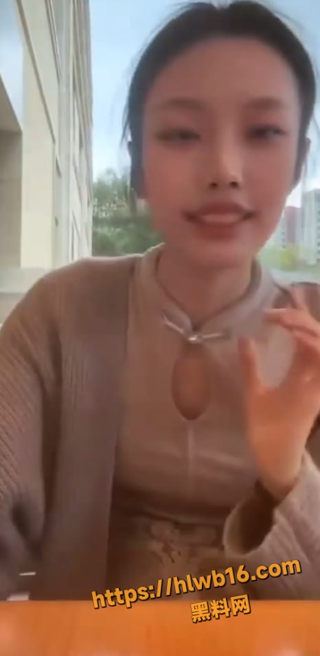 抖音极品御姐 角落里的鼠鼠 定制全套视频流出 性爱口交自慰高潮整套合集！