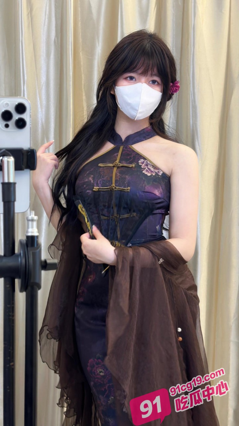 抖音32万粉丝网红 aiwanxiongxiong 送炮上门被大哥曝光 当网红就是为了卖得更贵 配图14