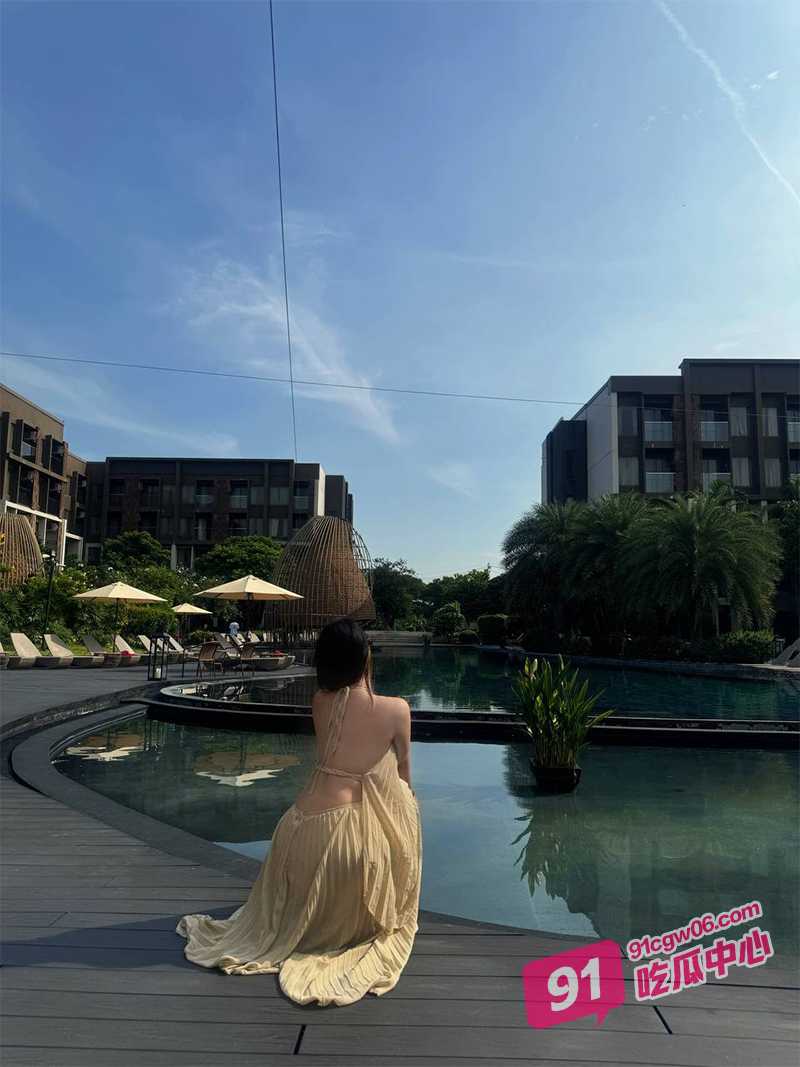 野模LiLi 史无前例大尺度私房写真 臀骚穴摆弄各种撩人姿势 唯美画面让人面红耳赤！ 配图2