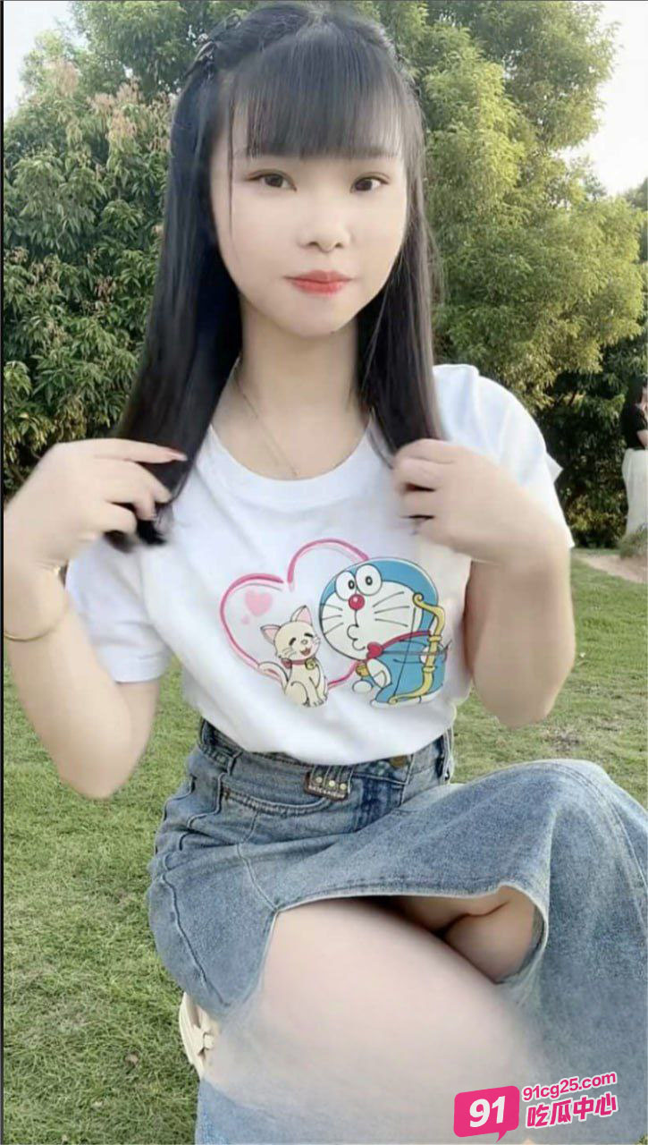 快手甜妹主播被榜一大哥扣逼后入被爆操视频曝光 太炸裂了 配图2