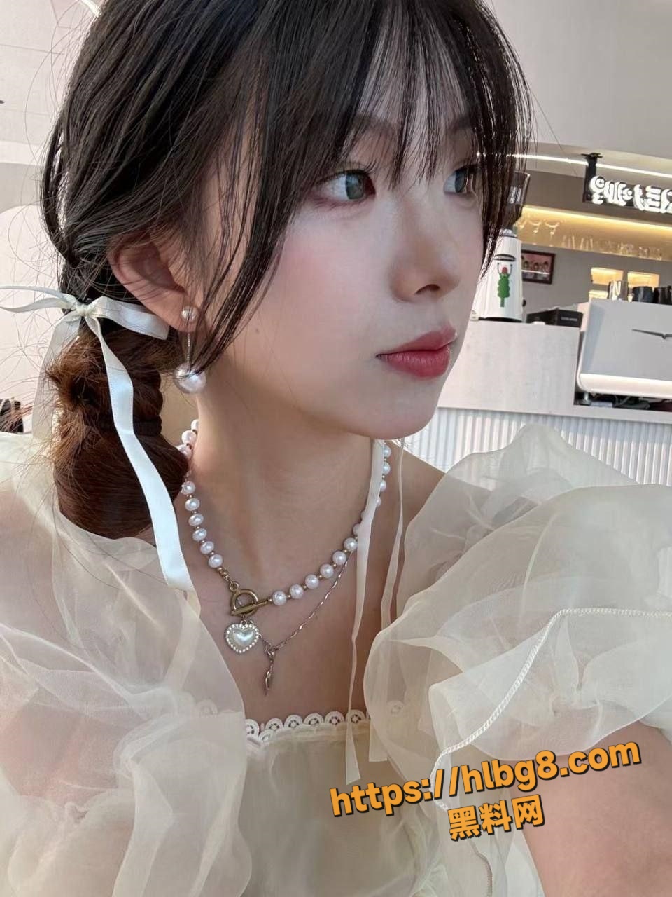 泡良大神约了个学舞蹈的小美女 完美露脸 生活照对比 颜值高气质好 床上也是一级棒！