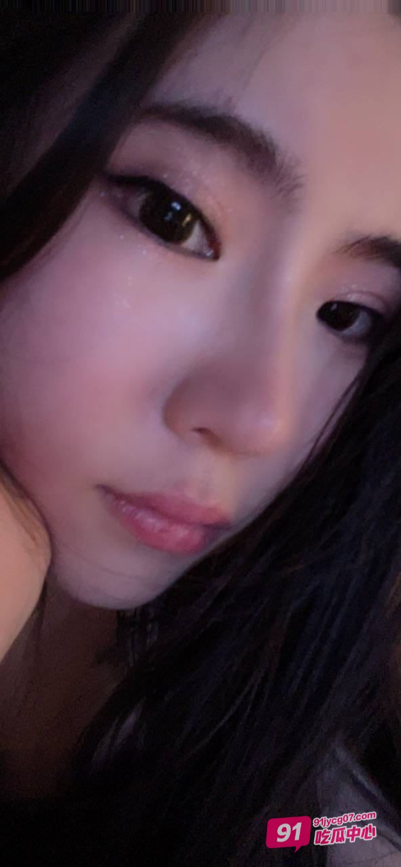 外围小刘亦菲！推特女神草莓老师 酥胸细腰翘臀好诱惑！ 配图3