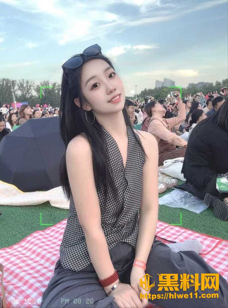 石家庄美团客服 李晓娇 口交吃鸡吞吐 3P猛插骑乘做爱