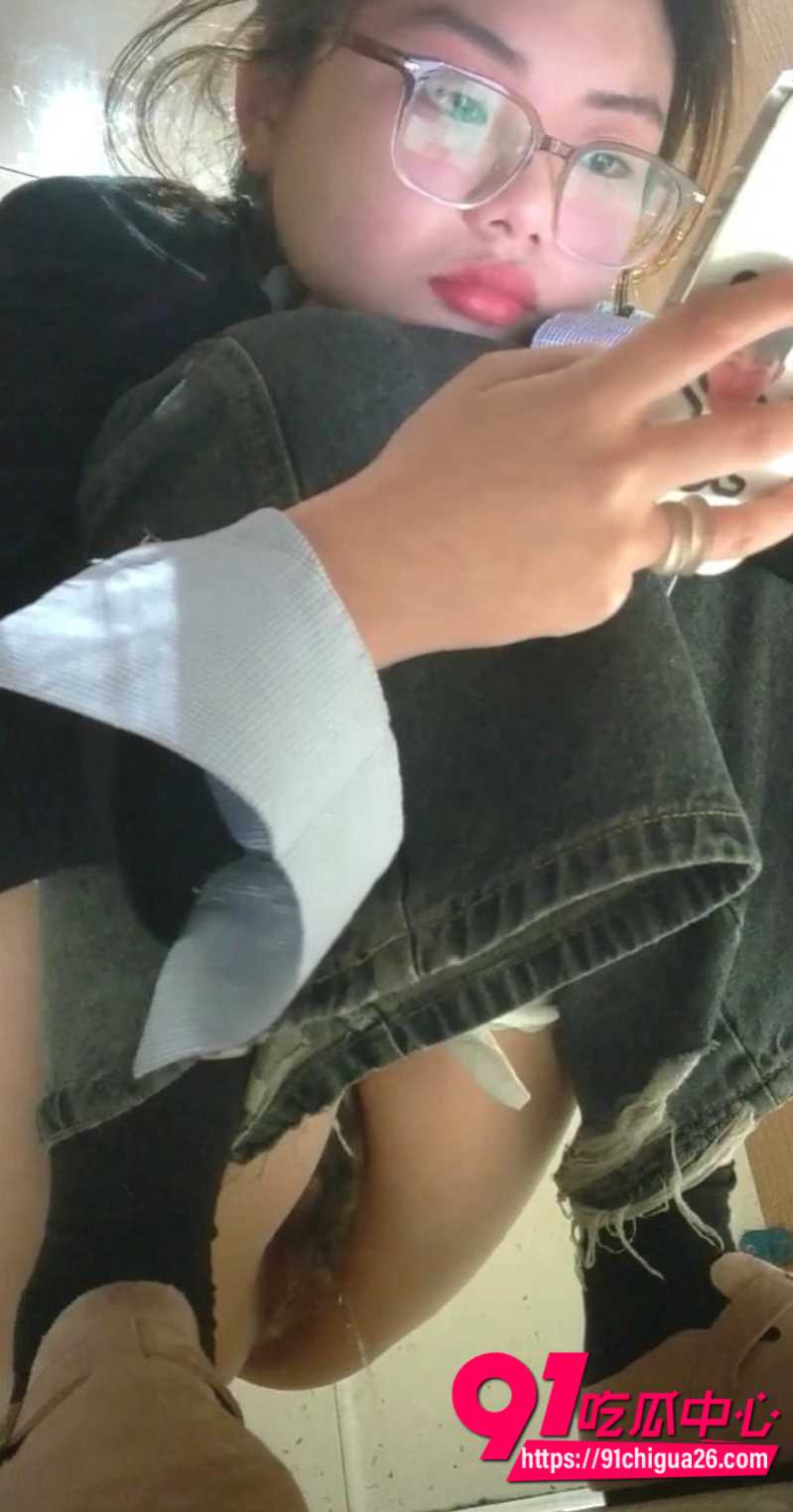 购物中心女厕偷拍反差美女7 购物中心女厕偷拍反差美女7