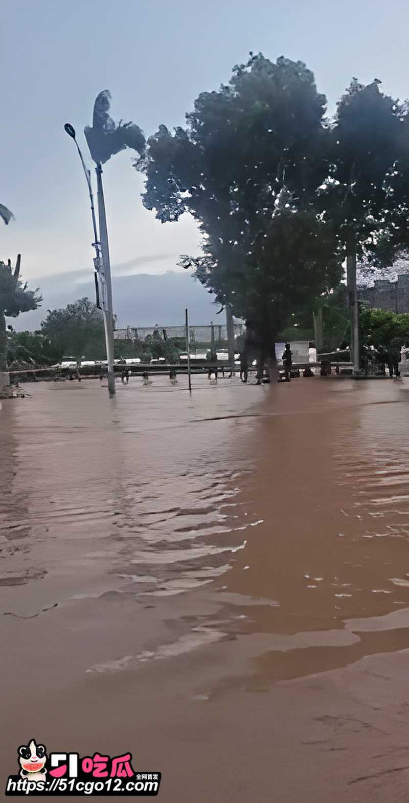 广西崇左宁明爆发洪水 2