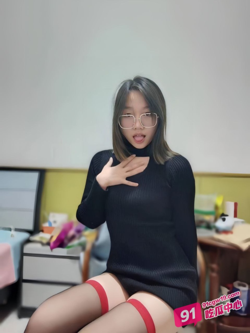 大神花式调教多位高颜值学院派女神 口交舔肛口爆吞精超多玩法合集！
