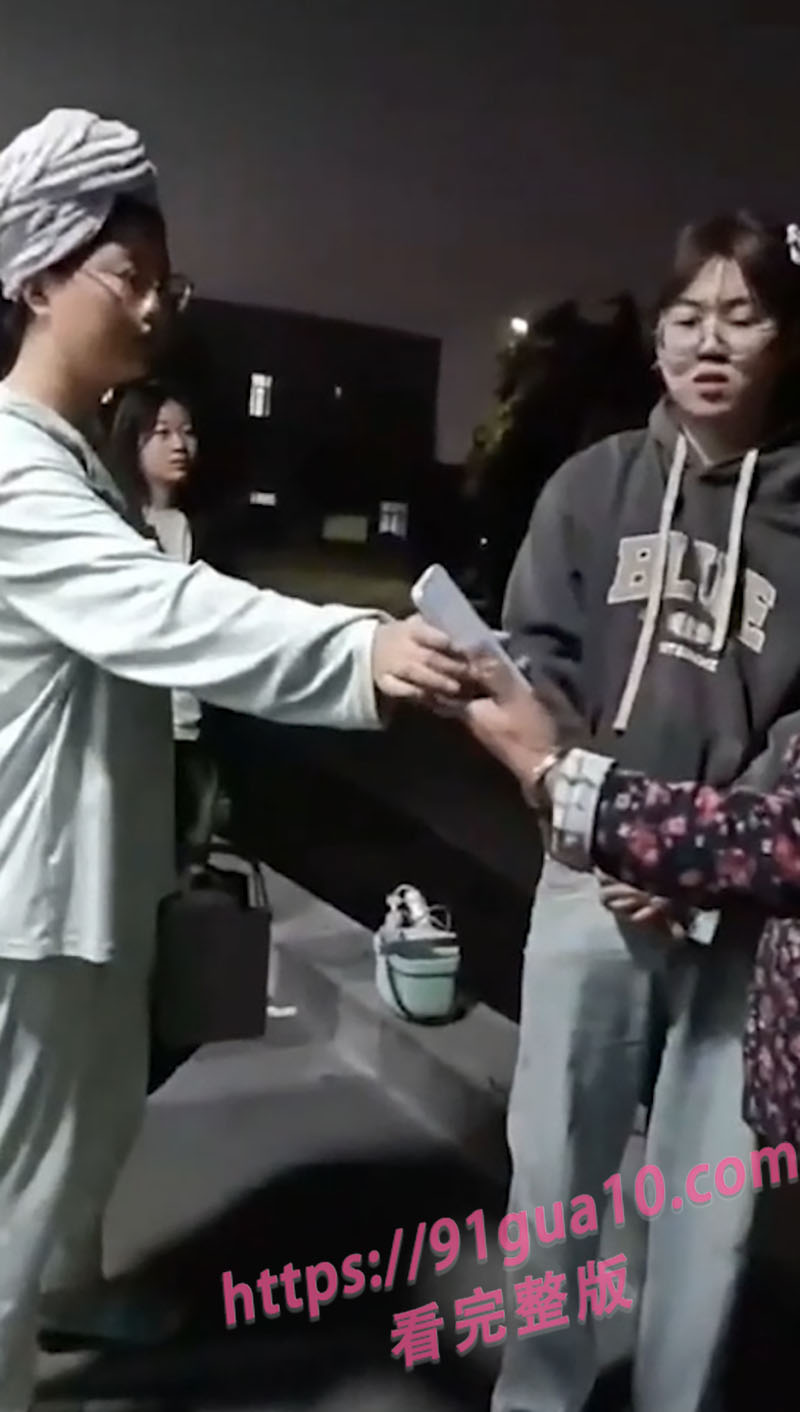 淮北师范偷拍变态4.jpg