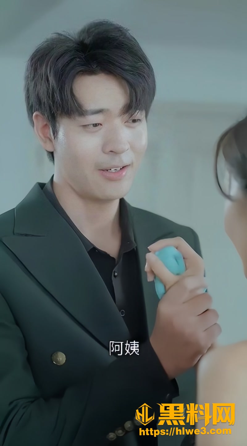 热播擦边短剧《拒绝不了阿姨的诱惑》全集上映 单身小伙深夜难挡温柔阿姨连番撩拨