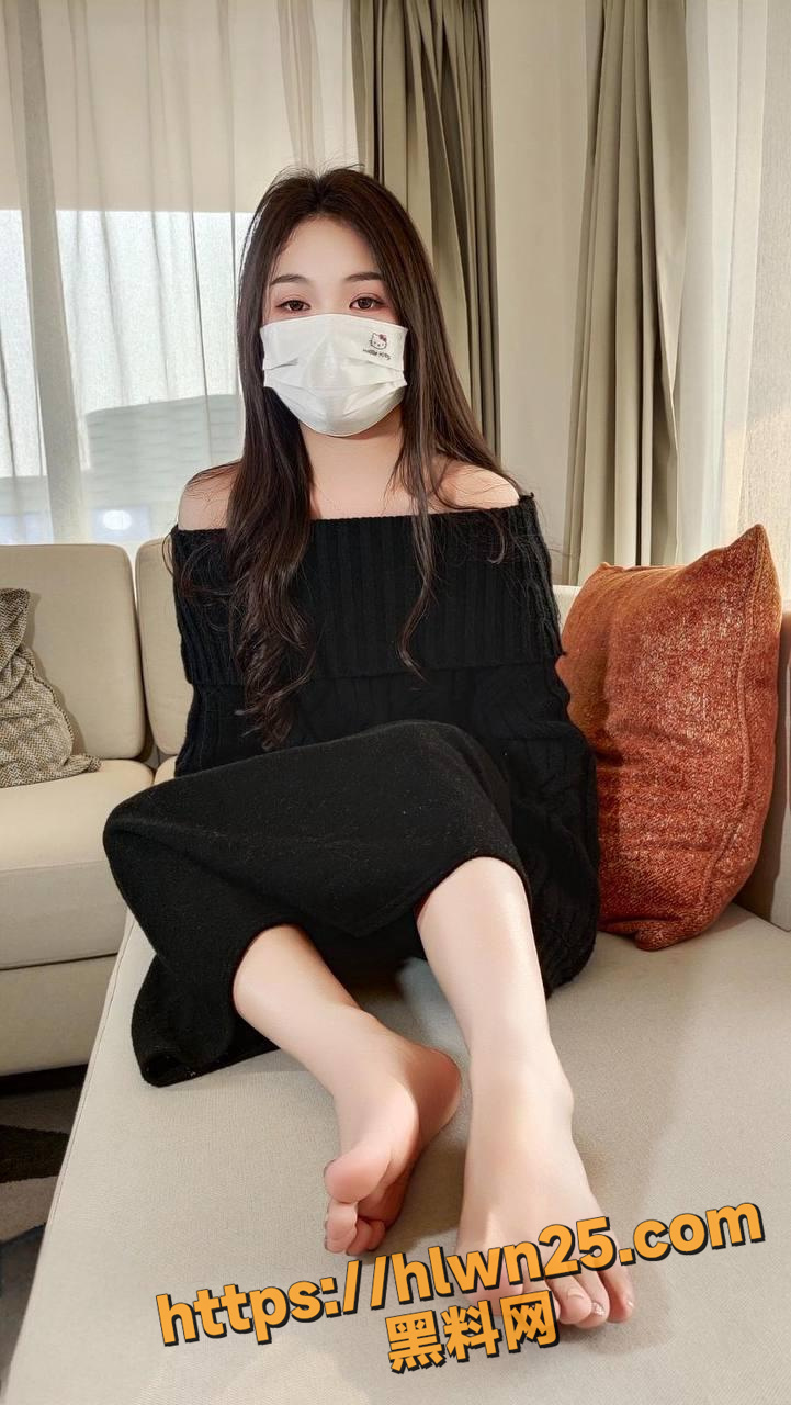 海角美娇妻 沦为万人骑 海角大神自爆美娇妻性爱视频 半透明制服若隐若现的凸起 极度诱惑刺激