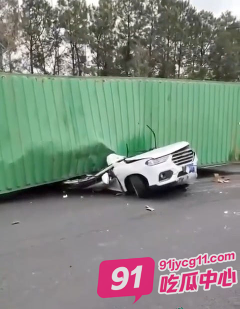 宁波杭甬高速重大交通事故 逃出生天车主爆出现场视频！ 配图6