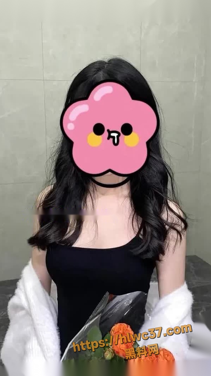 海角乱伦 极品妹妹酒店彻底放飞自我 性瘾太强疯狂骑乘