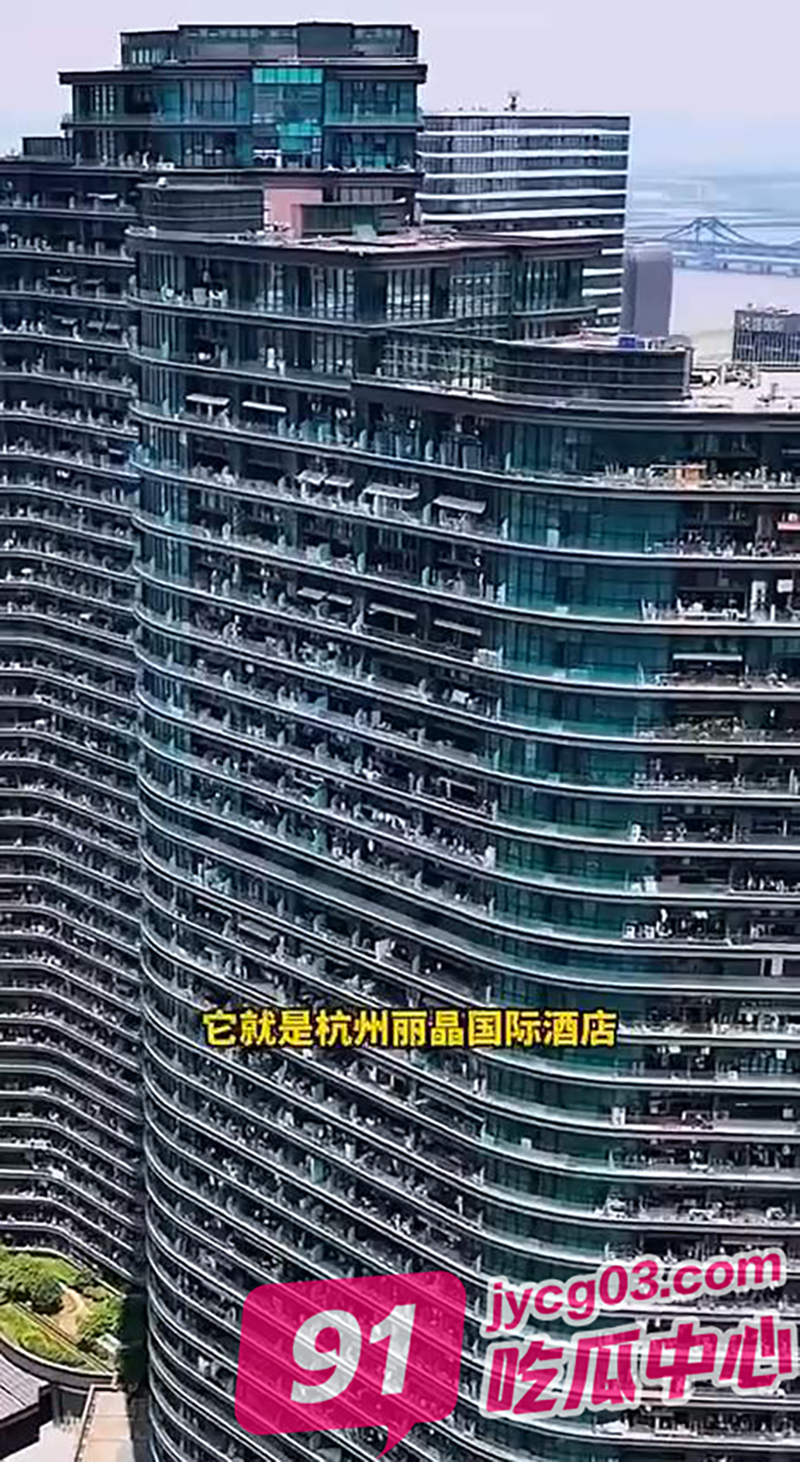 一栋楼主播收入能超杭州GDP？2万人蜂巢式直播赚钱内幕！ 配图3