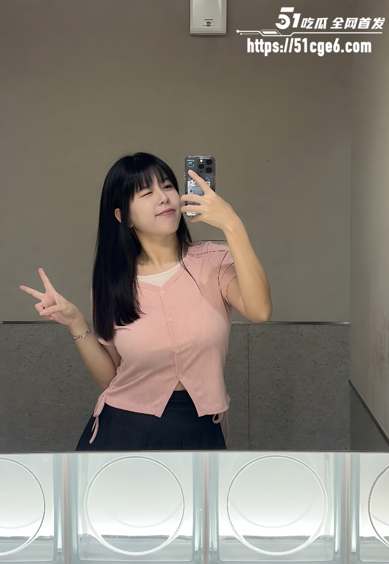 世新大学传媒学妹自慰私拍 2