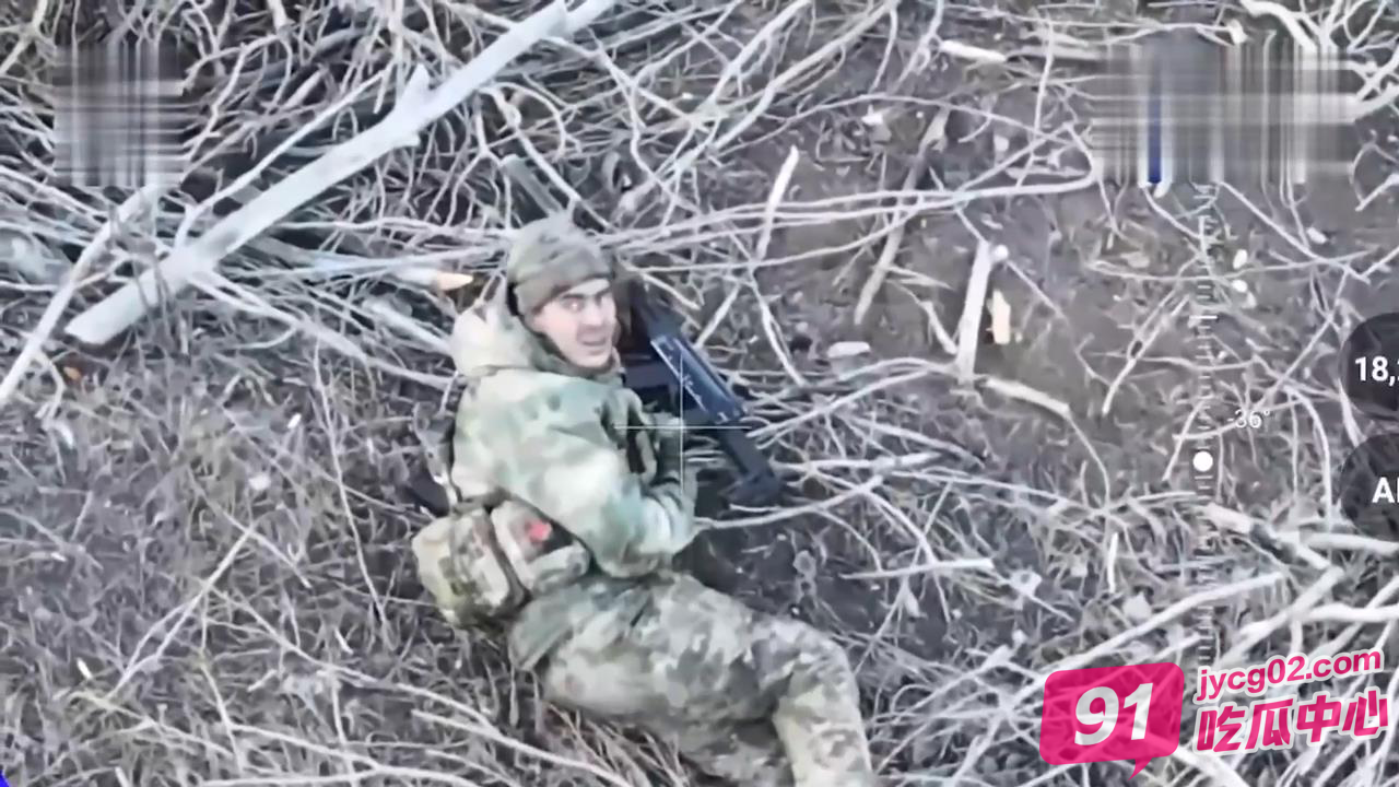 俄乌战争真实影像 士兵残肢断臂受伤只有底层人民！ 配图4