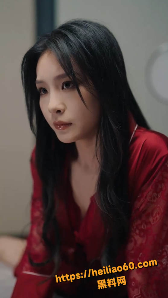 擦边短剧 茶社 美女催眠师深夜欲难平 渴望被鞭打 治疗过程超刺激！