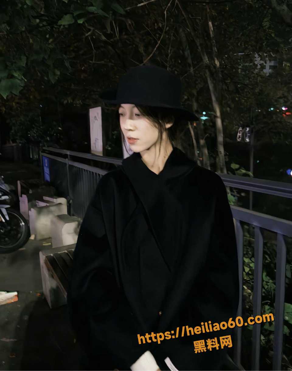 河北工业大学大三学姐 宁宁 和男友床上激战 修手机意外泄露视频火遍全网！