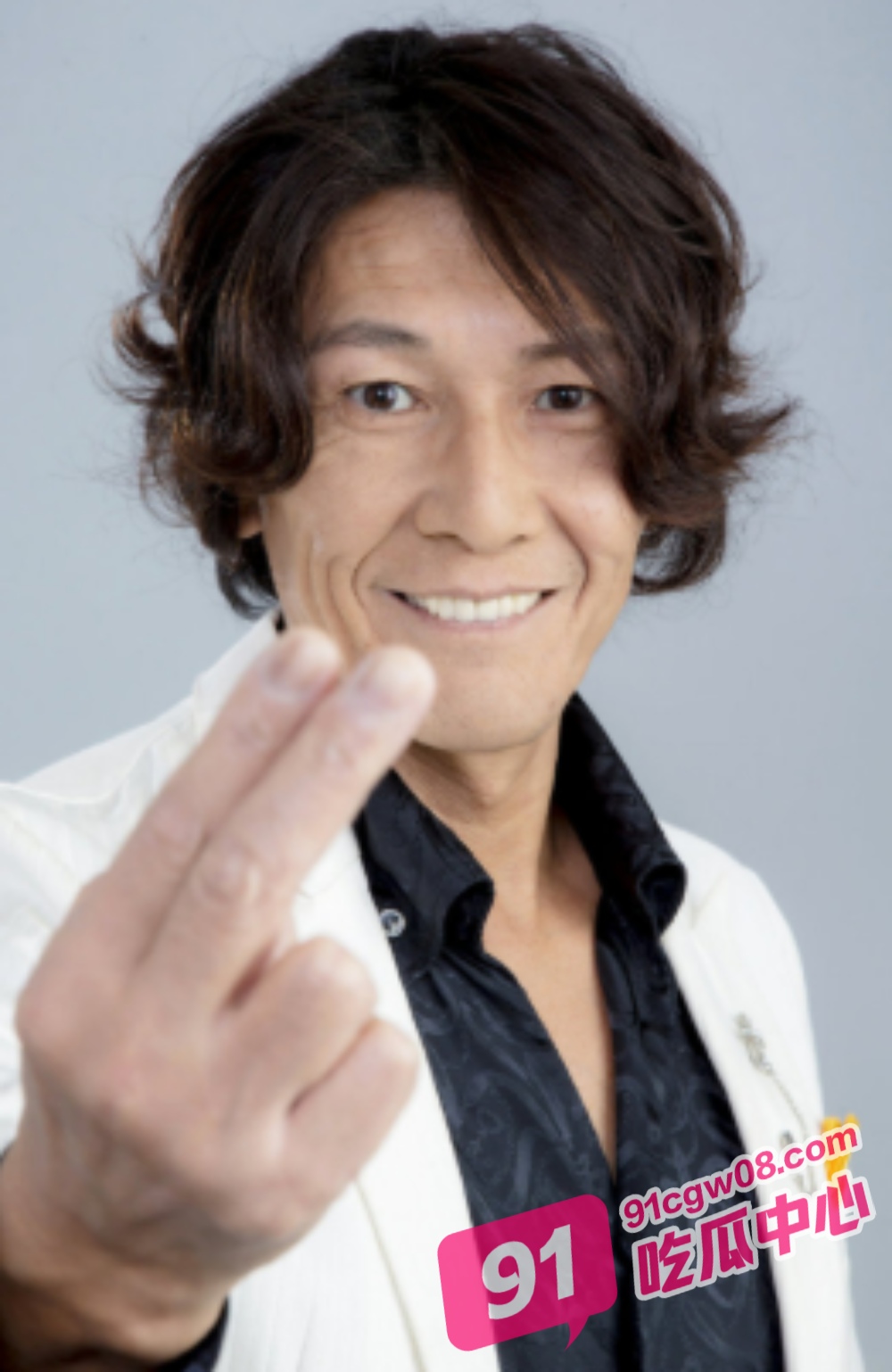 顶级淫趴组织公鸡俱乐部邀请手交大神加藤鹰与Pony波妮表演成名绝技之藤鹰之手！